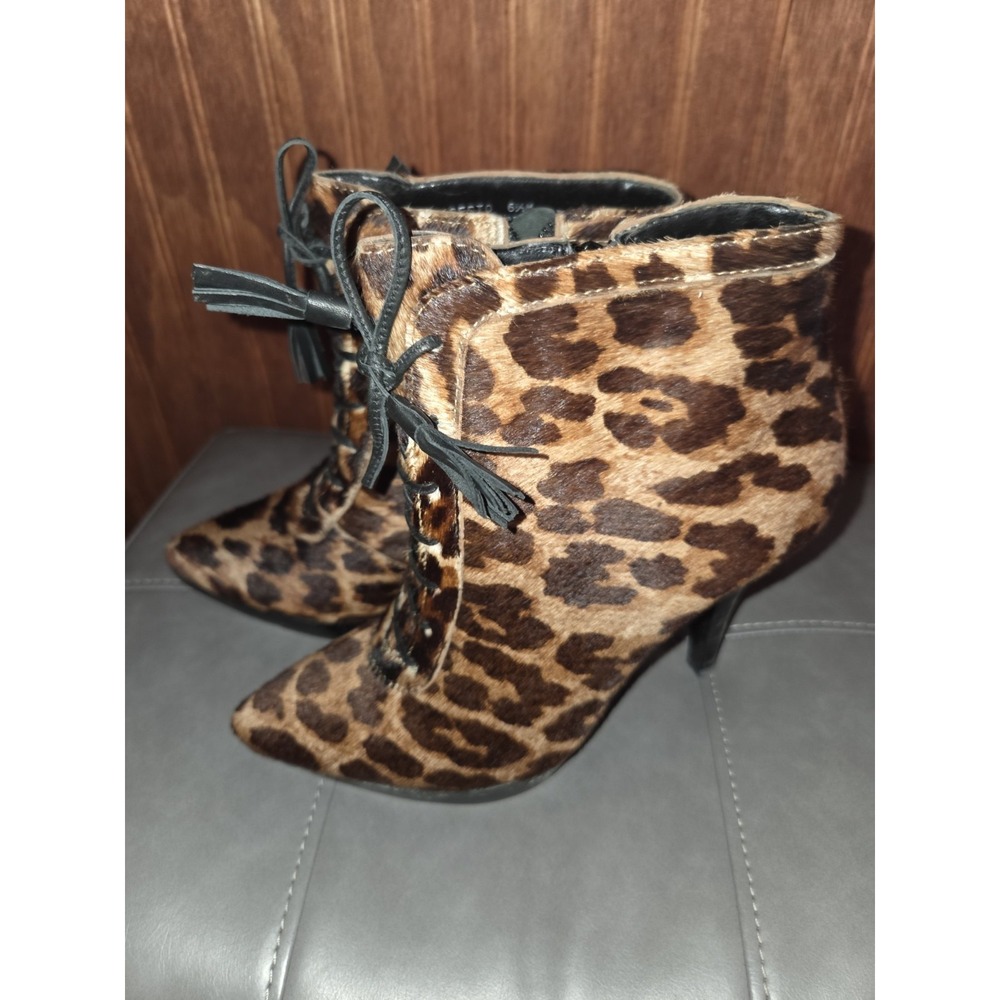 Steve Madden Leather Calf Hair Leopard Ankle Booties Boots Shoes Sz 6.5